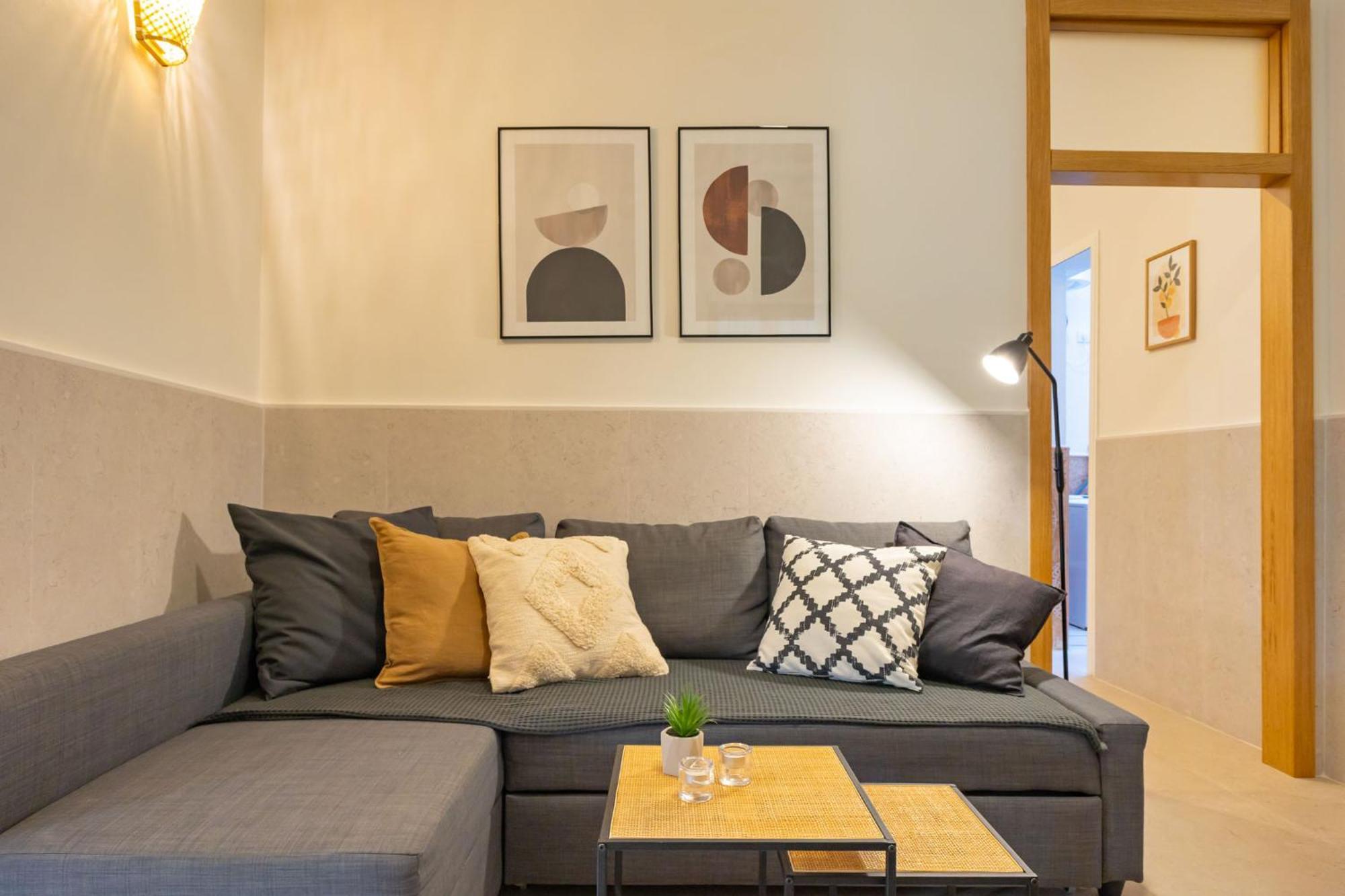 Modern Spacious Apartment Central Of セビリア エクステリア 写真