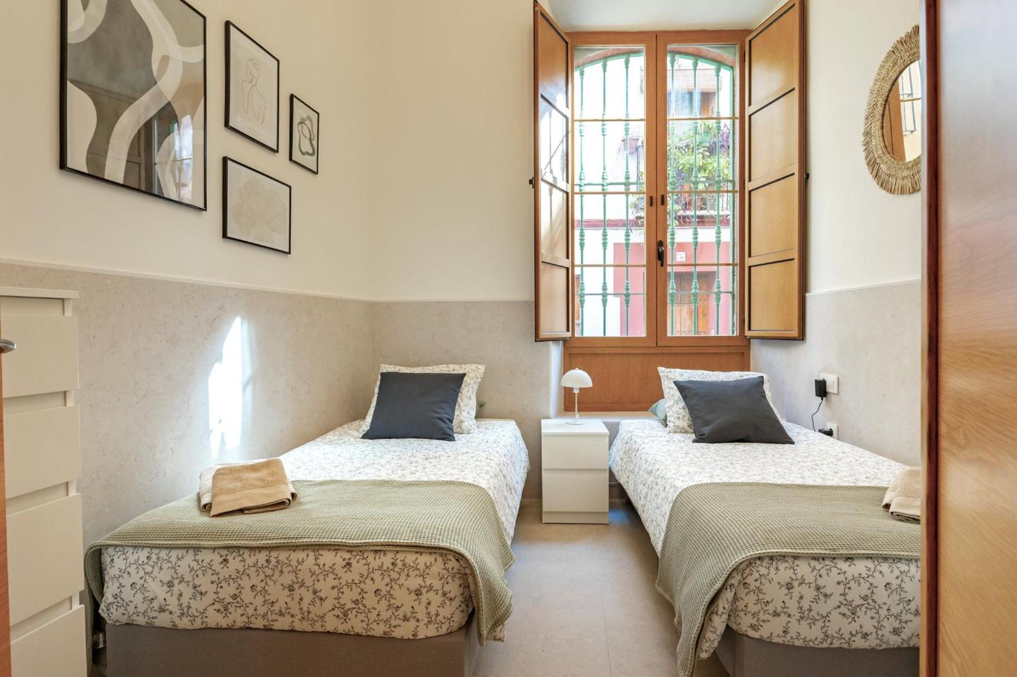 Modern Spacious Apartment Central Of セビリア エクステリア 写真