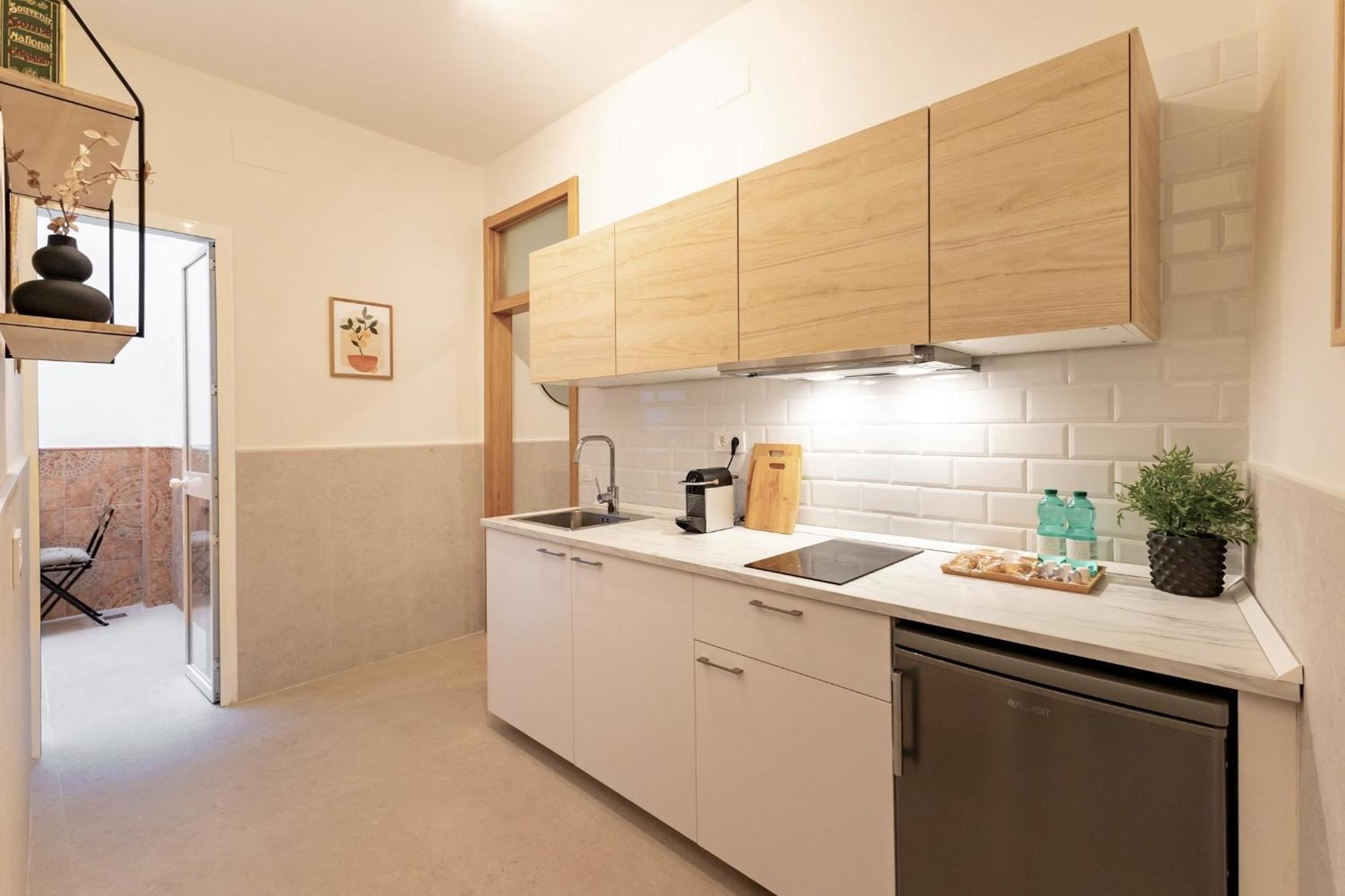 Modern Spacious Apartment Central Of セビリア エクステリア 写真