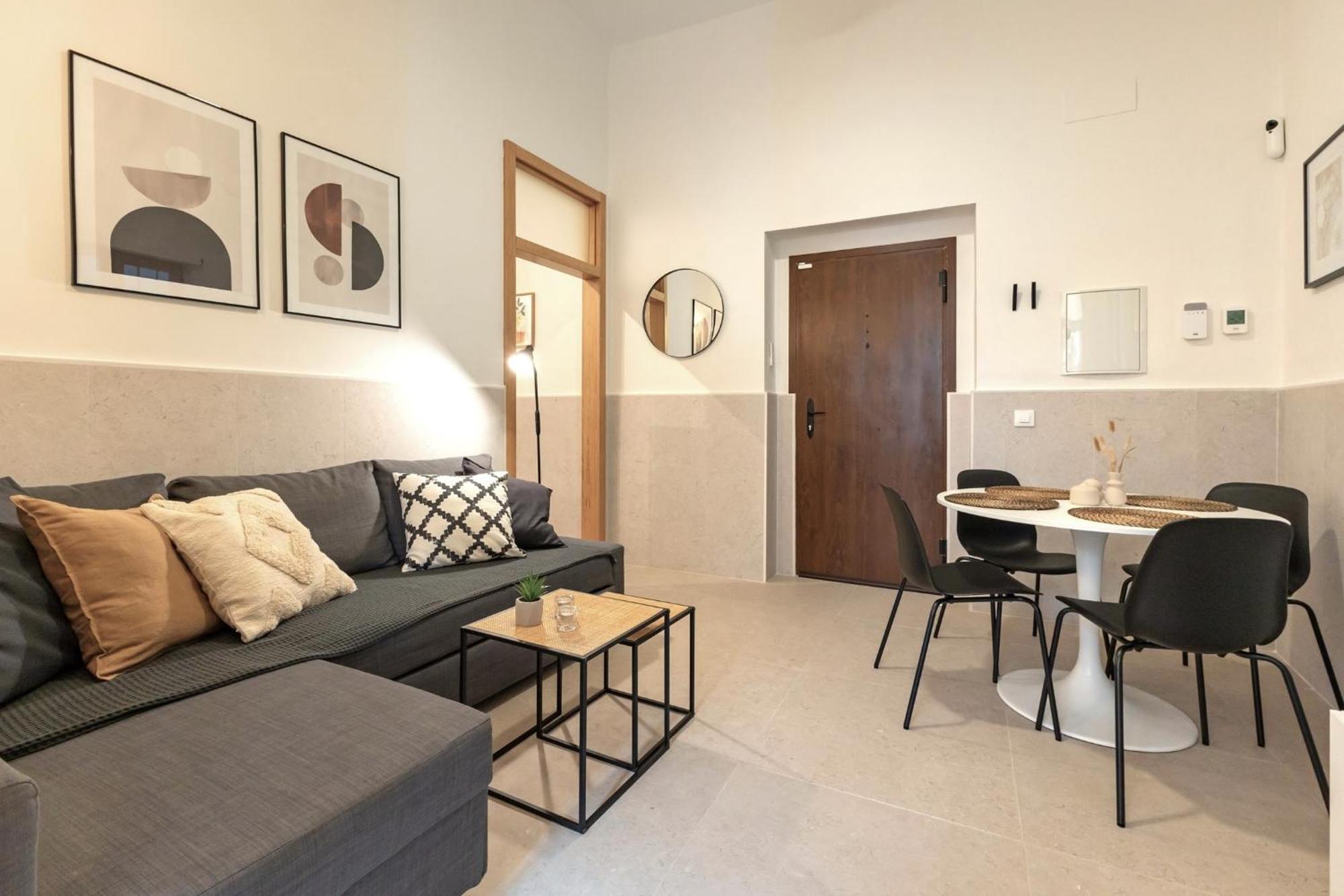 Modern Spacious Apartment Central Of セビリア エクステリア 写真